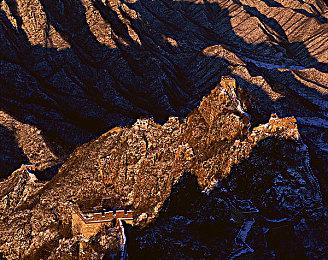 《英灵神殿》MOD让玩家可以使用巫师3主角团